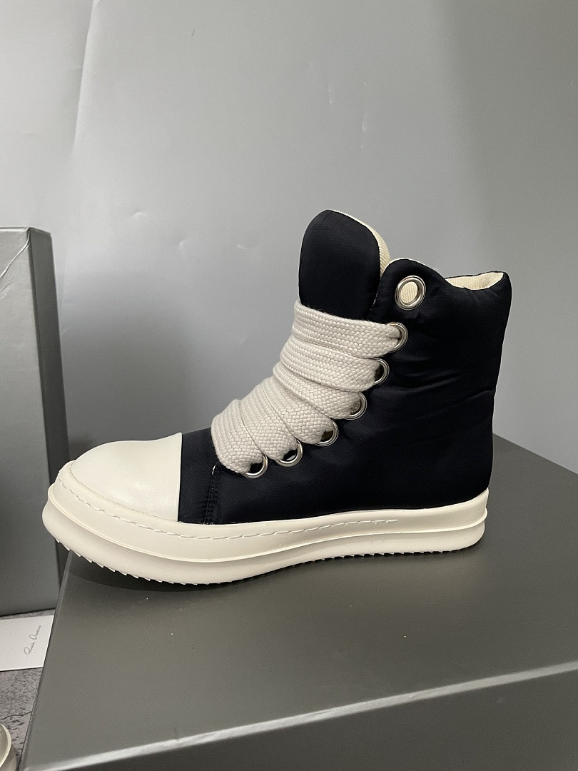 RO Sneakers