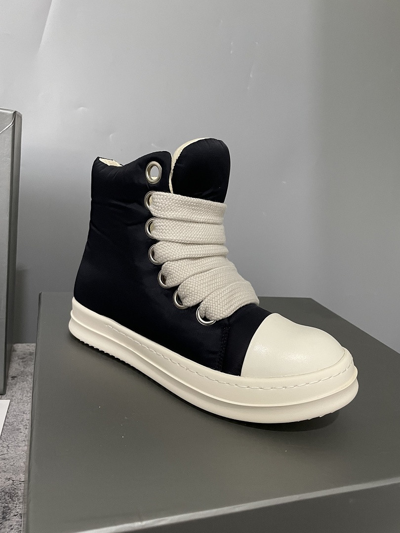 RO Sneakers