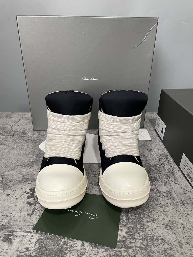 RO Sneakers