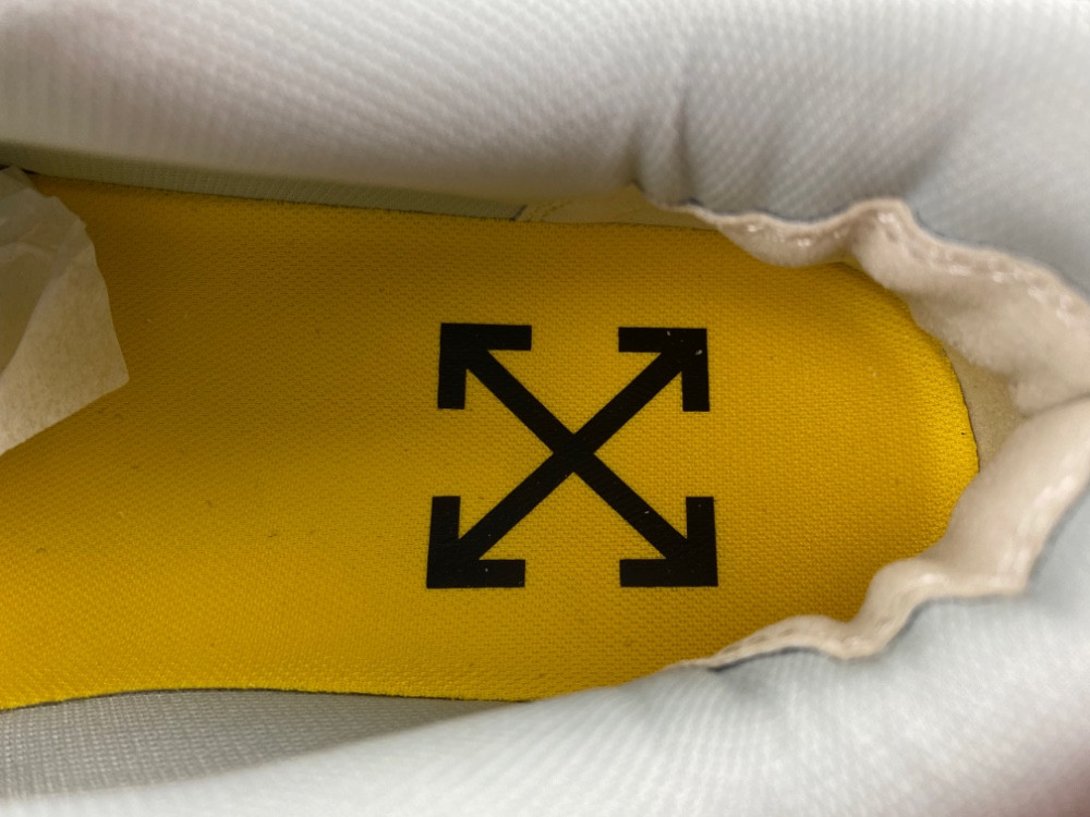 Off White ODSY-1000 Sneaker