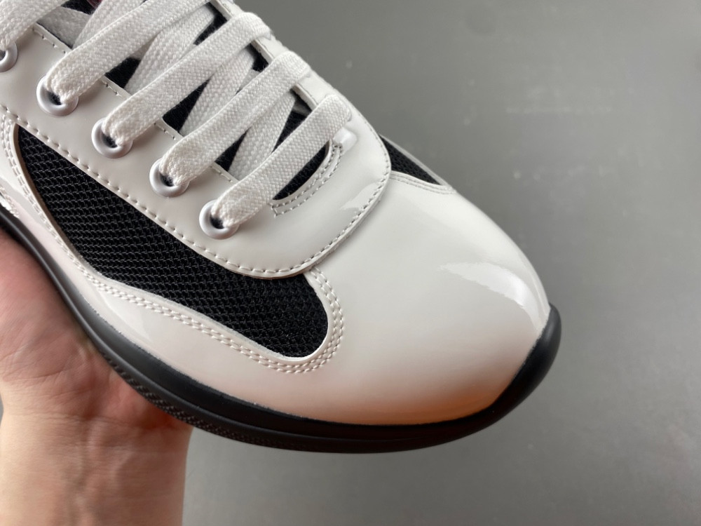 PA Low Sneakers