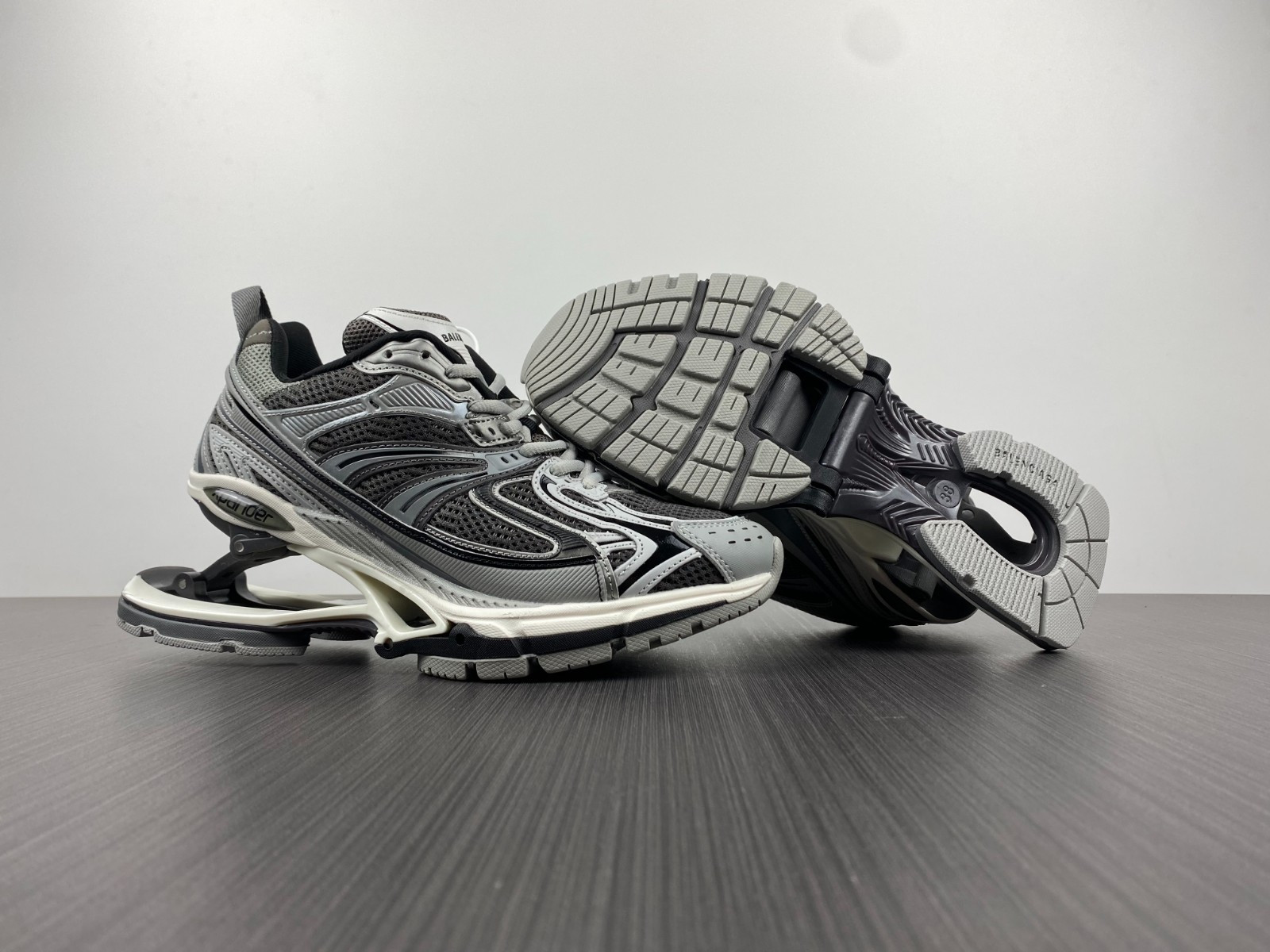 Ba*len*cia*ga xpander 653870 w2ra3 1212