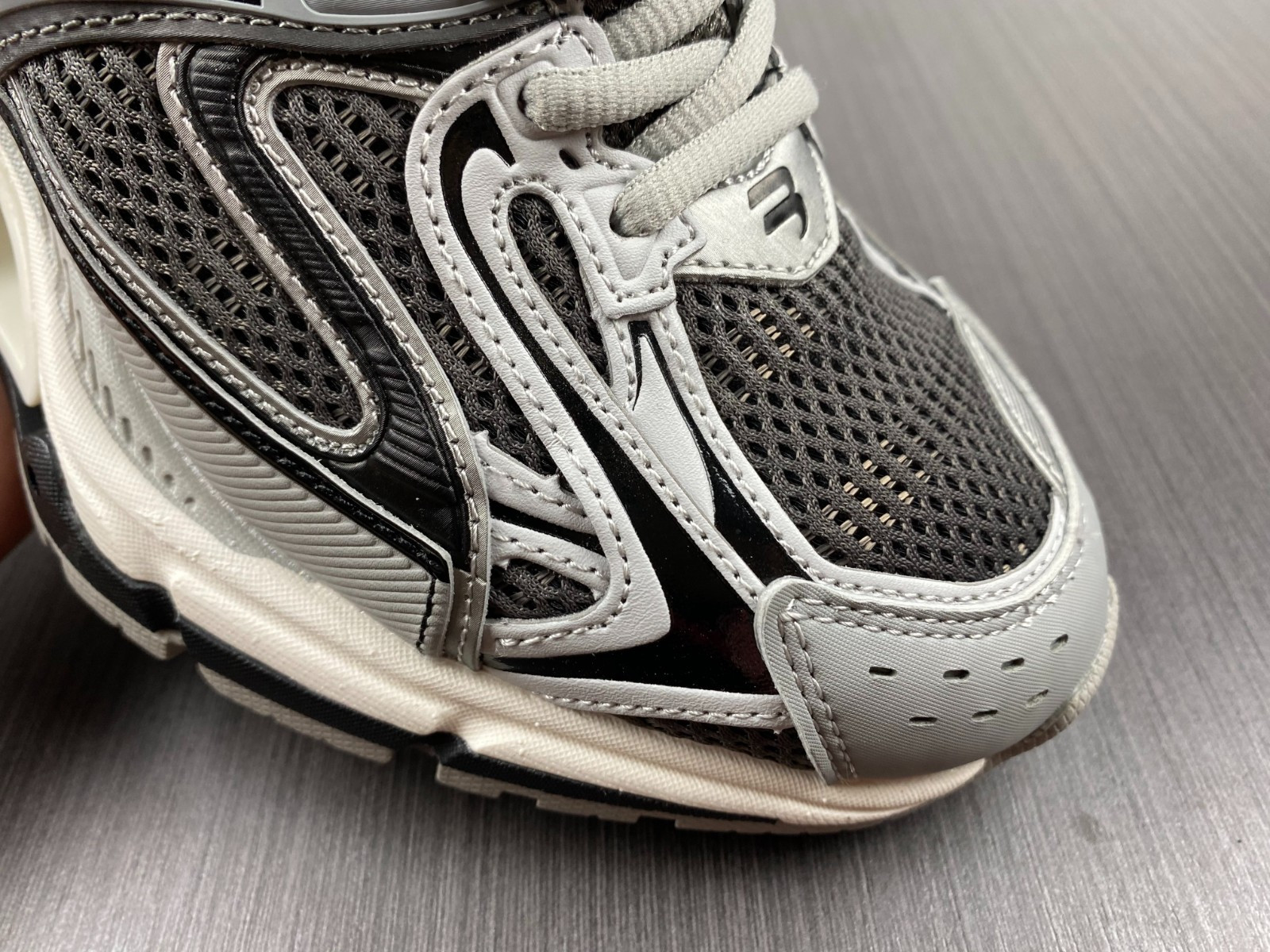 Ba*len*cia*ga xpander 653870 w2ra3 1212