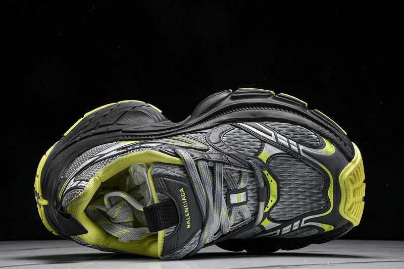 Balenciaga 10XL Sneaker