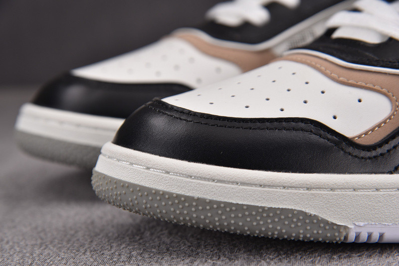 DR B27 Sneaker