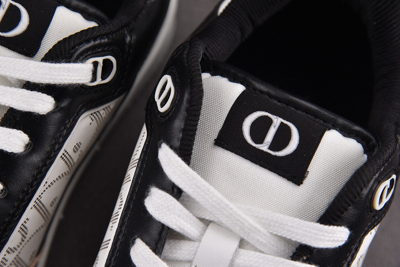 DR B27 Sneaker