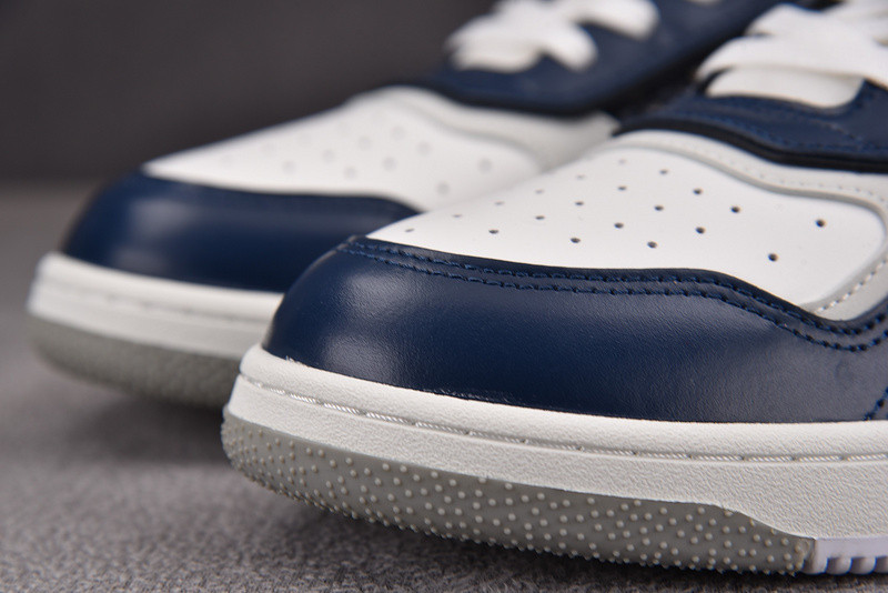 DR B27 Sneaker