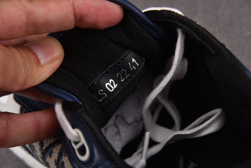 DR B27 Sneaker