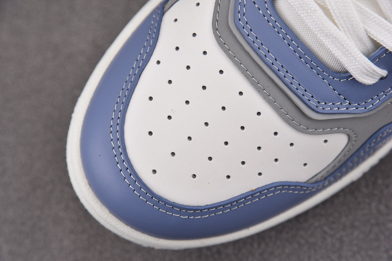 DR B27 Sneaker