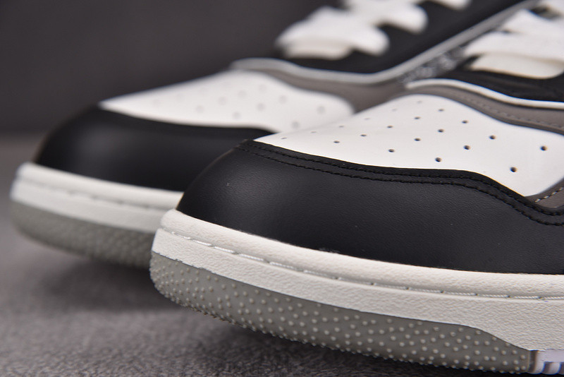 DR B27 Sneaker