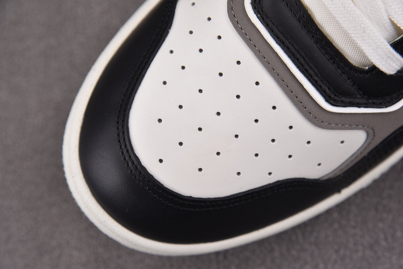 DR B27 Sneaker