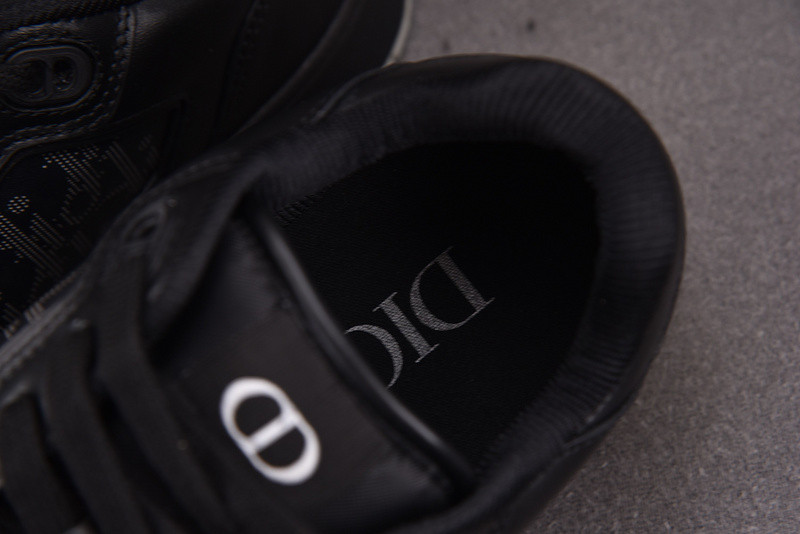 DR B27 Sneaker