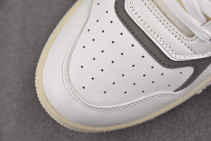 DR B27 Sneaker