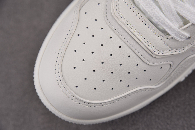 DR B27 Sneaker
