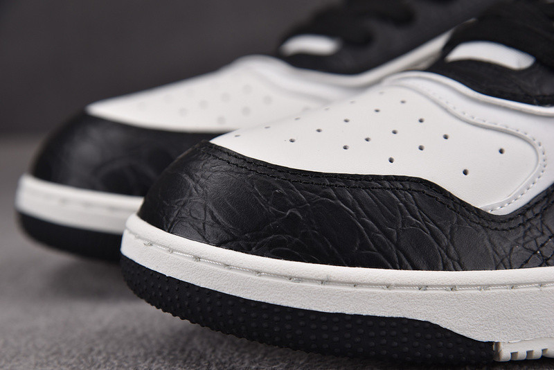 DR B27 Sneaker