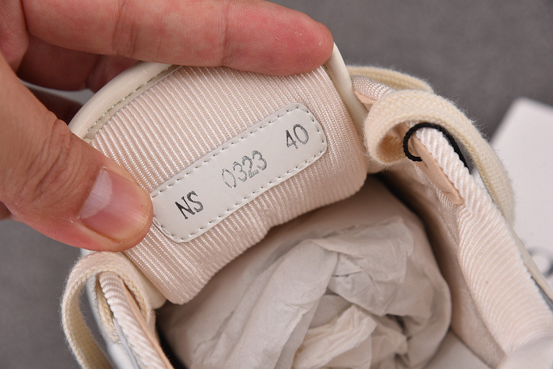 DR B27 Sneaker