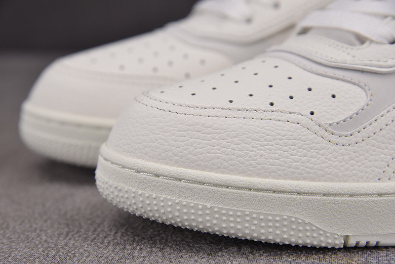 DR B27 Sneaker