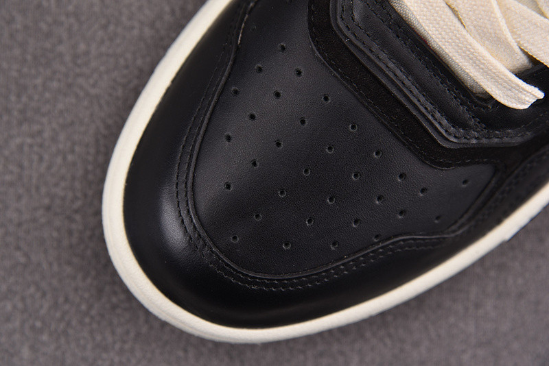 DR B27 Sneaker