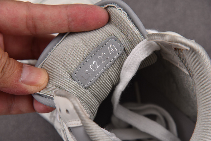 DR B27 Sneaker