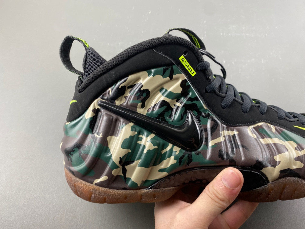 Nike Air Foamposite Pro 「Green Camo IM5204-001