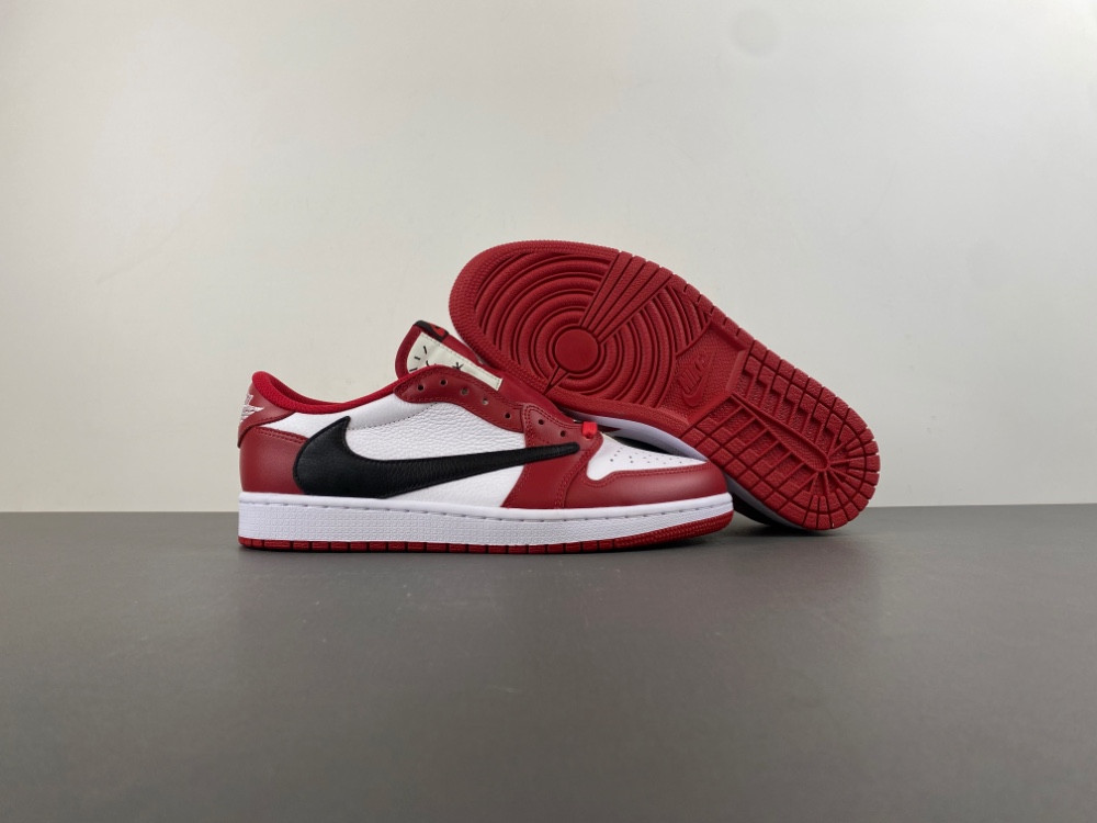 Travis Scott x Air Jordan 1 Low DM7866-101