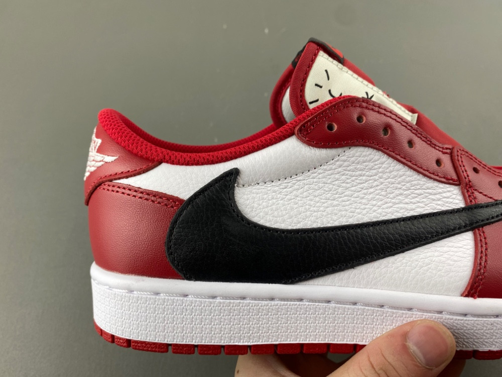 Travis Scott x Air Jordan 1 Low DM7866-101