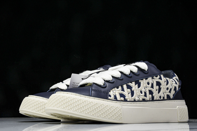 DR B33 Sneaker