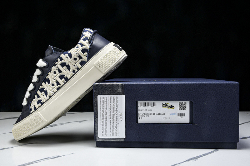 DR B33 Sneaker