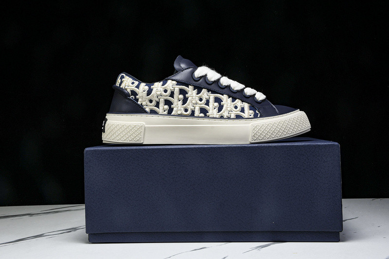 DR B33 Sneaker