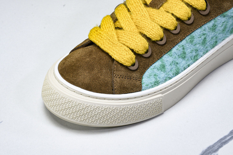 DR B33 Sneaker