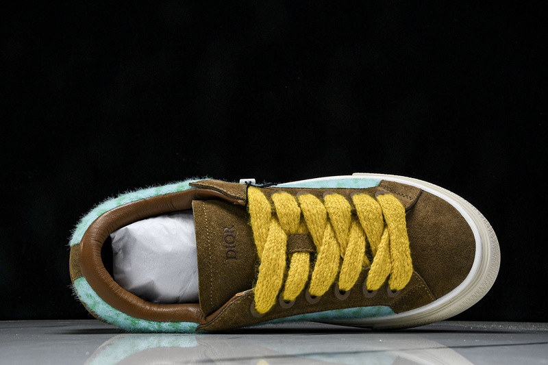 DR B33 Sneaker