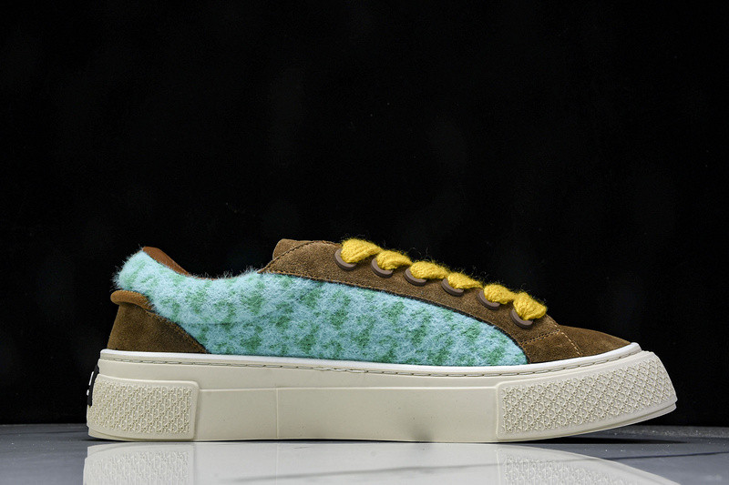 DR B33 Sneaker