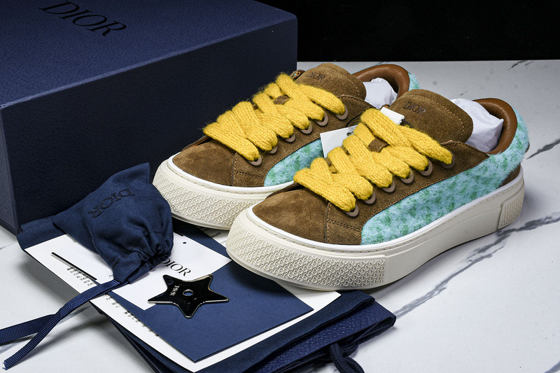 DR B33 Sneaker