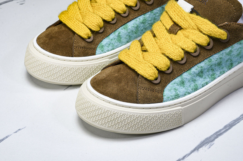 DR B33 Sneaker