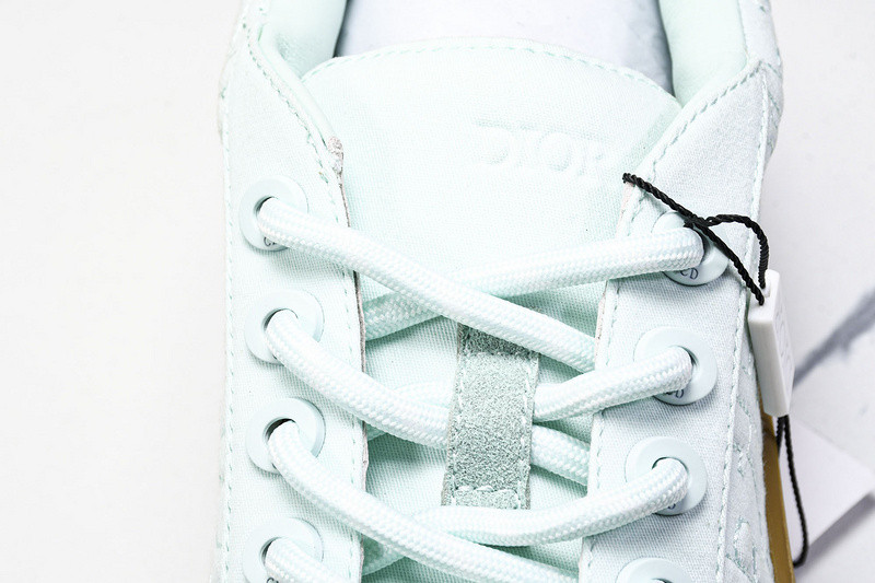 DR B33 Sneaker