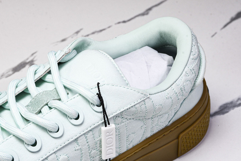 DR B33 Sneaker