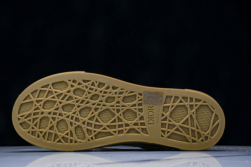 DR B33 Sneaker