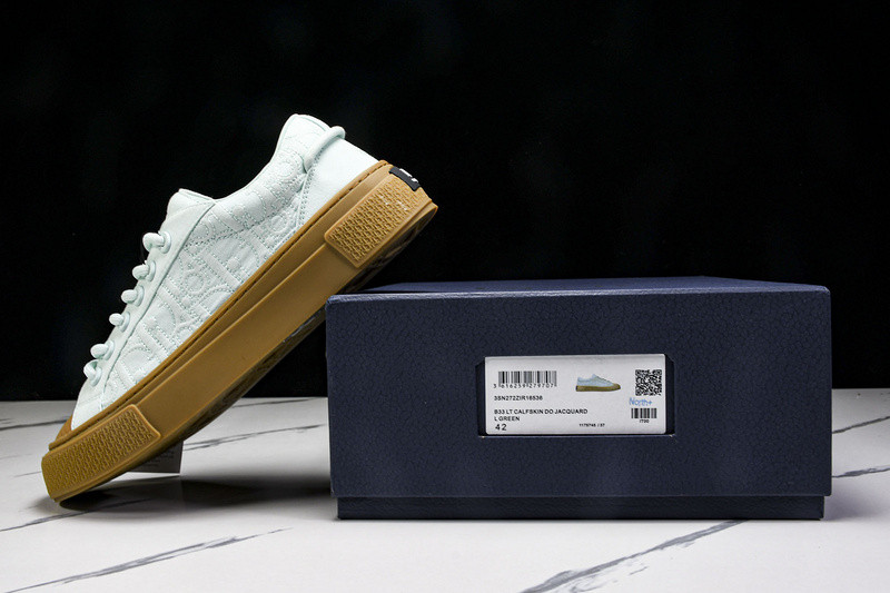 DR B33 Sneaker