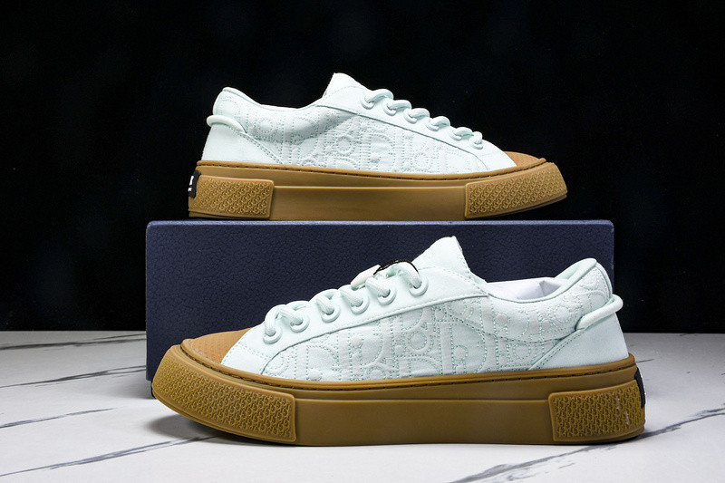 DR B33 Sneaker