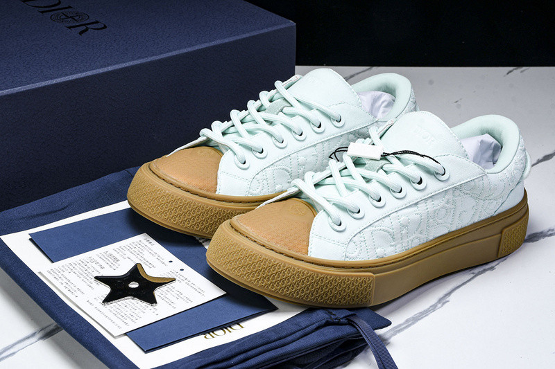 DR B33 Sneaker