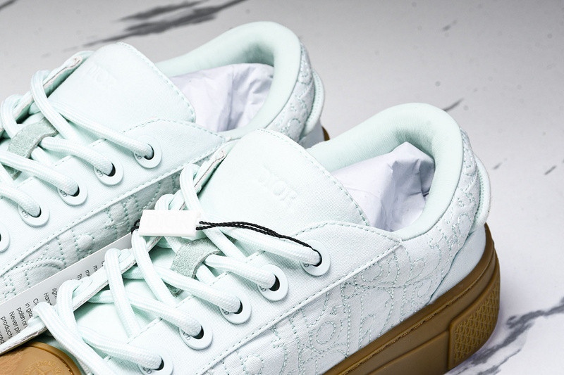 DR B33 Sneaker