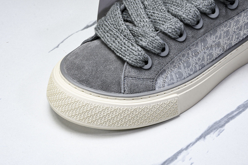 DR B33 Sneaker