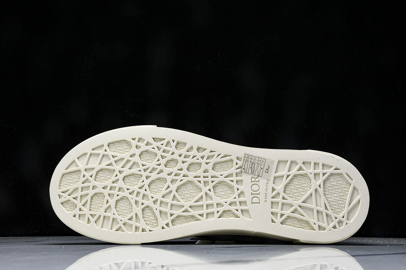 DR B33 Sneaker