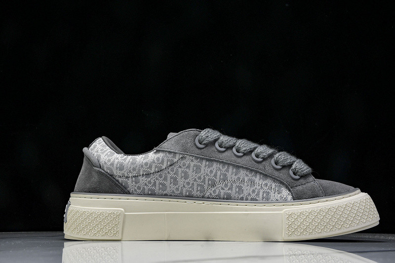 DR B33 Sneaker