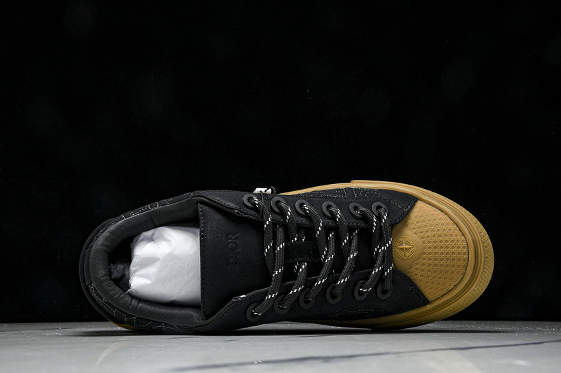 DR B33 Sneaker