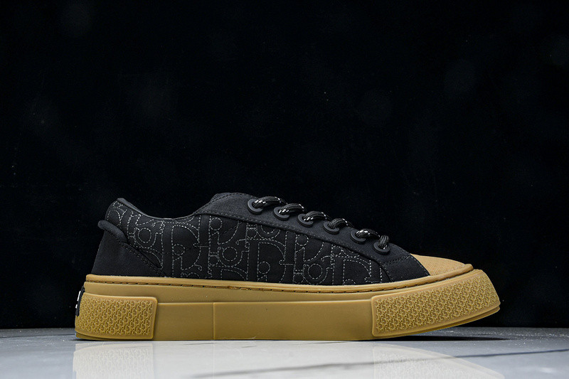 DR B33 Sneaker