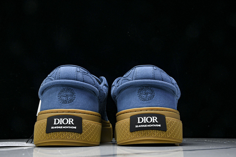 DR B33 Sneaker