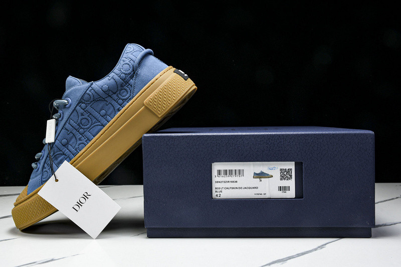 DR B33 Sneaker