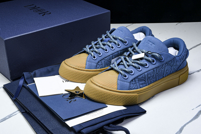 DR B33 Sneaker