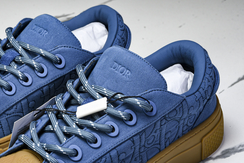 DR B33 Sneaker